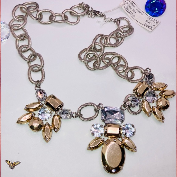 Glamorous Draping Calvicle BIB Statement Necklace - Picture 2 of 8